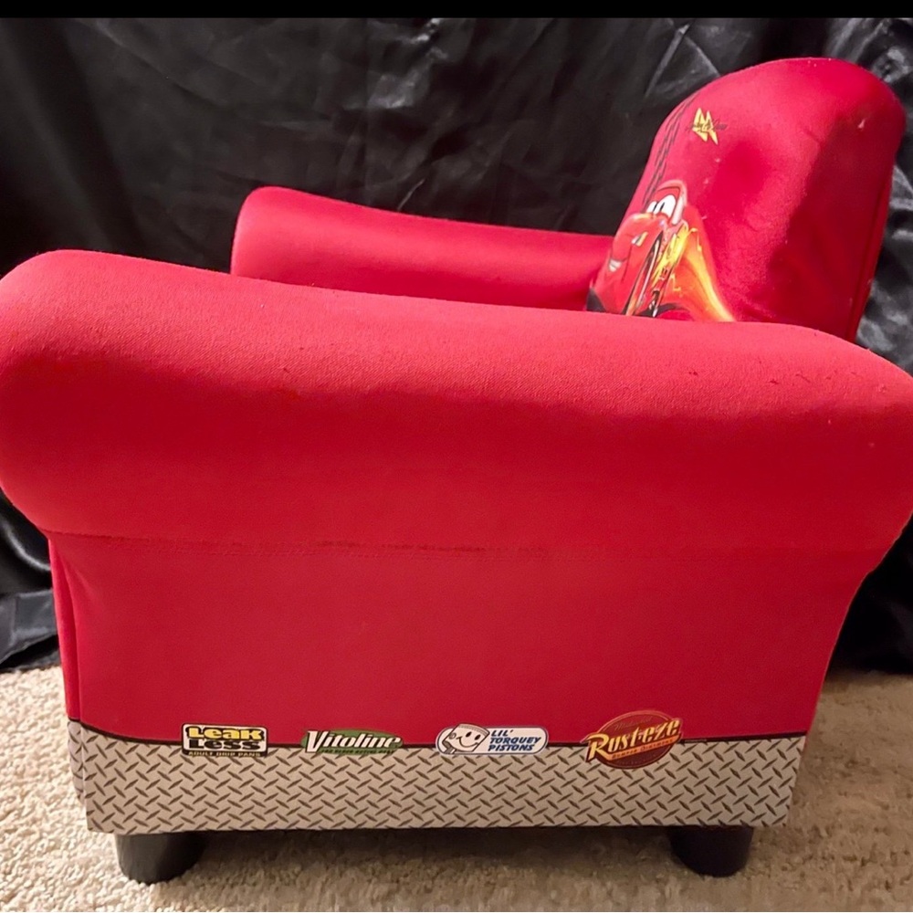 Disney Cars• Delta Kids Upholstered Chair - Picture 2 of 8